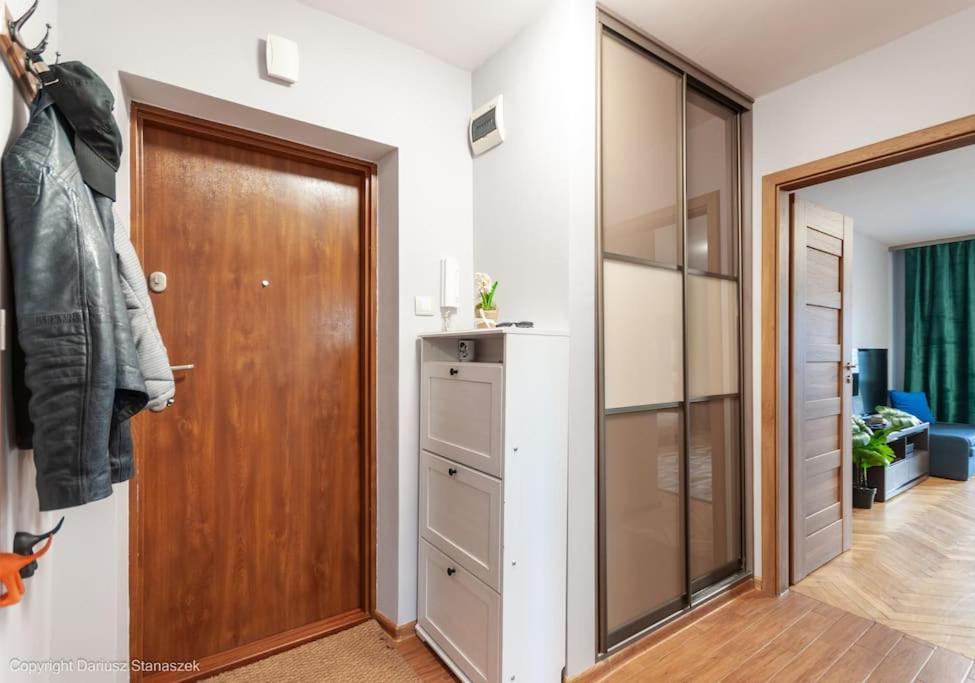 Superapart Woloska 40 วอร์ซอ ภายนอก รูปภาพ